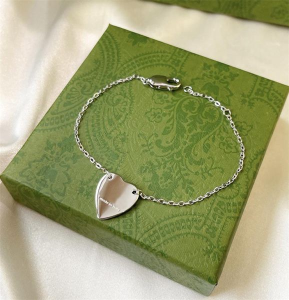 

classic designer bracelet women pendant silver love bracelets necklace fashion letter heart necklaces men luxury lovers chain jewe4078948