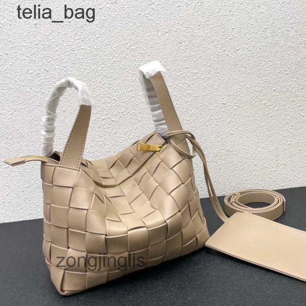 

bags venetaas bottegaas casettes fashion largecapacity luxury woven versatile crossbody singleshoulder underarm the tote bag designer cowhid