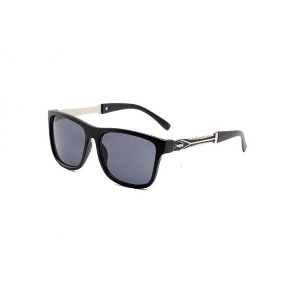

318 new anti ultraviolet sunglasses fashion street shooting sunglasses, White;black