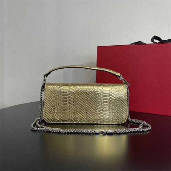

designer luxurys women's outdoor underarm rivet bag crystal square chain small straddle loco bag o4vv