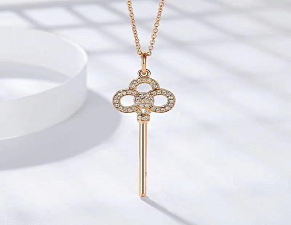 

fashion key pendant with diamond sliding petal necklace luxury gift original packaging7528522, Silver