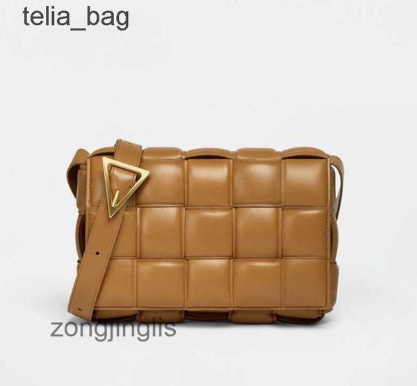 

bottegaas large venetaas 2023 pillow cassettes bag designer knitted bags women's leather one shoulder crossbody sm hkt0