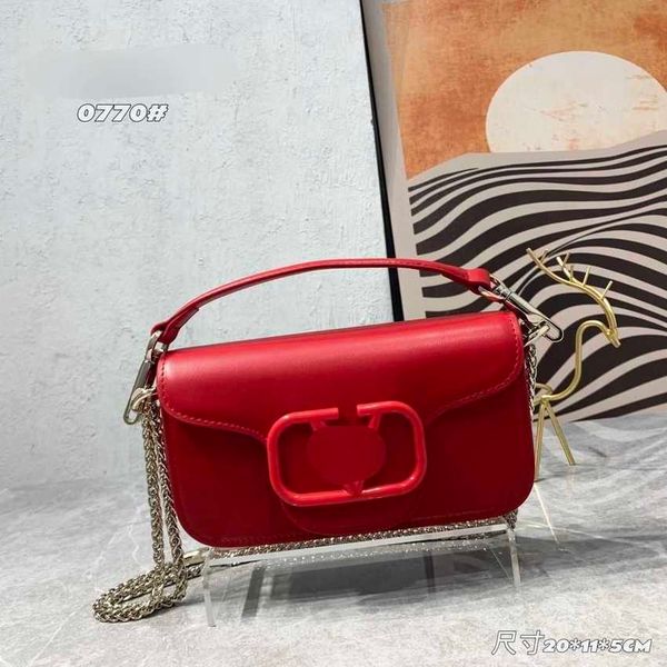 

designer outdoor bag luxurys underarm light handbag luxury fashion colorful big hardware chain straddle bag shoulder women's loco bag k