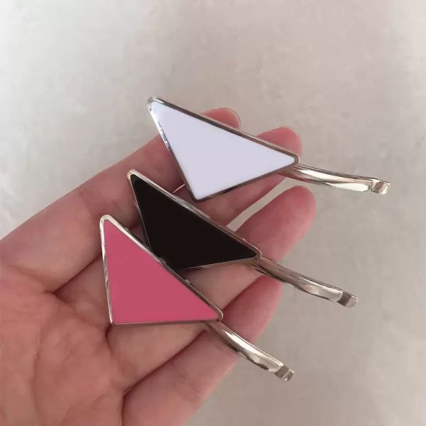 

designer's new triangle hairpin 4-color female letter triangle hairpin fashion hair accessories gift titanium stainless steel does not