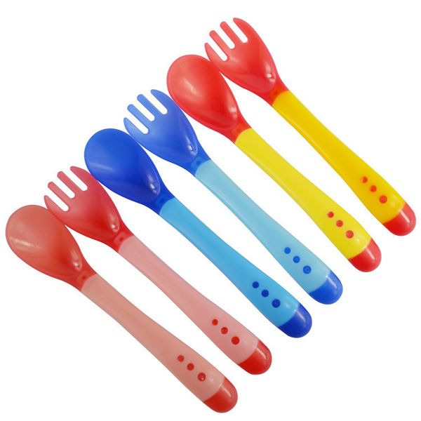 

kids weaning soft silicone head 2 pieces baby heat sensing thermal feeding fork spoon