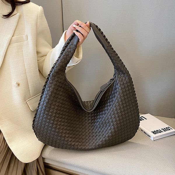 

evening bags brand tote designer woven leather women's shoulder bags luxury leather large capacity tote bag casual versatile 230814