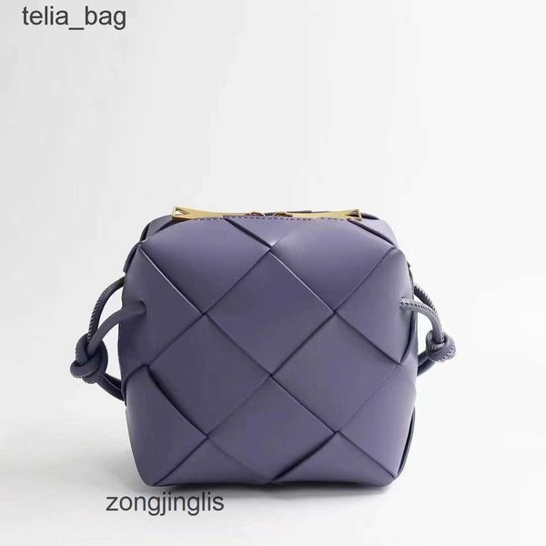 

purse bag venetaas 2023 camera box designer bags bottegaas leather crossbody green small woven box cassettes square 0k9m