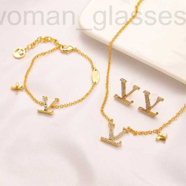 

bracelet, earrings & necklace designer womens brand designers letter ear stud bracelet 18k gold plated crystal geometric earring for wedding, Black
