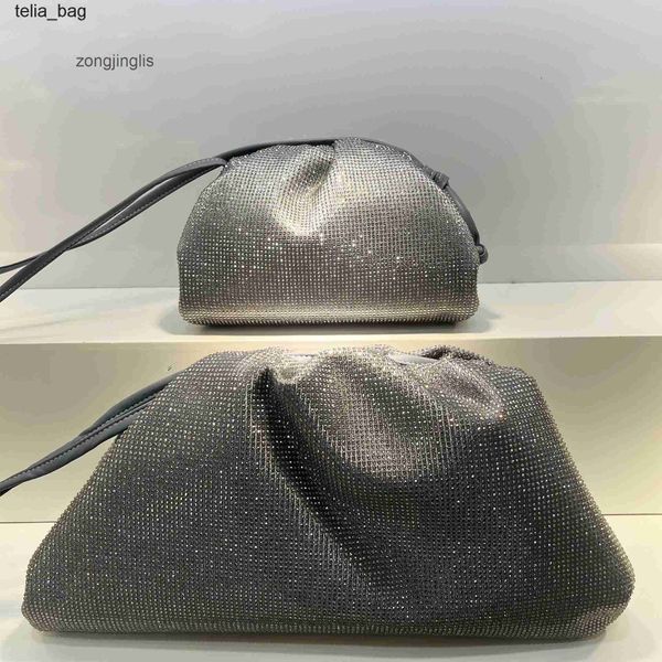 

lady crystal 2023 designer classic fashion luxury lady's hand bottegaas jodies bag diamond cloud bags jodiebag pleated venetaes versati