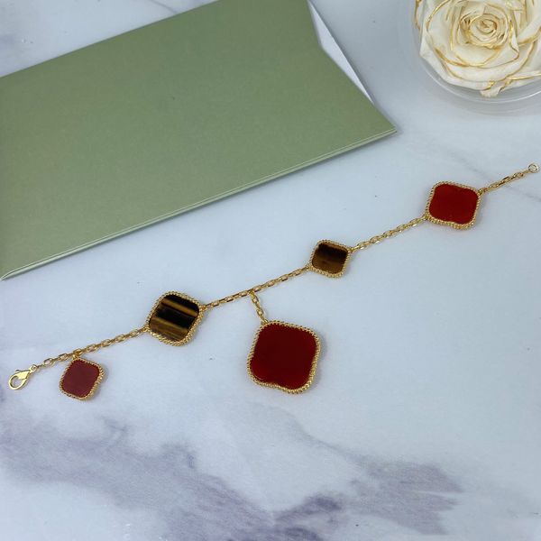 

woman chain bracelets irregular large and small five flowers leaf clover designer van bracelet luxury jewelry women gold charm bracelet 324, Black