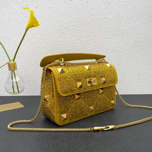 

designer outdoor bag luxurys small bag full diamond crystal rivet chain portable shoulder cross loco bag lamk