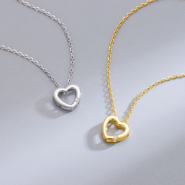 

stylish heart-shaped simple pendant, Silver