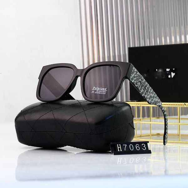 

fashion carti designer cool sunglasses 22 new sunglasses for women ins small fragrance box tidal uv protection glasses mesh red large framev, Black