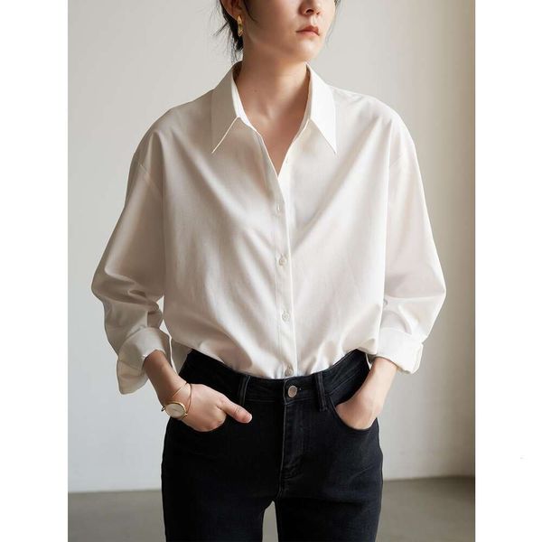 

stacking to wear a shirts korean version of the french style simple white long sleeved shirt womens professional