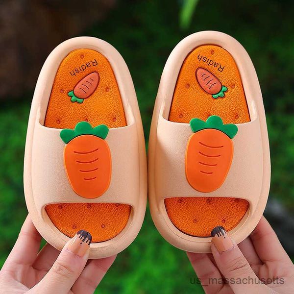 

slipper strawberry carrot little girl cute slippers children indoor anti-slip bath shoes outdoor sandals kids slippers for girl r230815, Black;grey