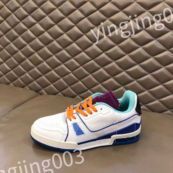 

2023 new designer womens casual outdoor running shoes reflective sneakers vintage leather womens and men trainers fashion derma casual shoes, Black