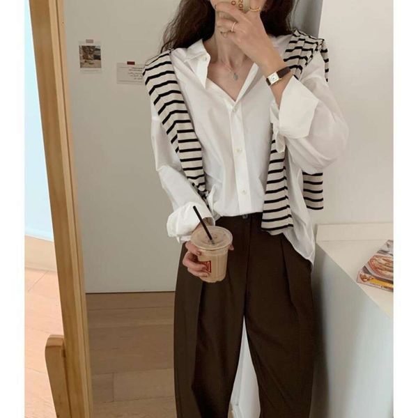 

spring and autumn womens loose folded shirt long sleeved design sense small casual white