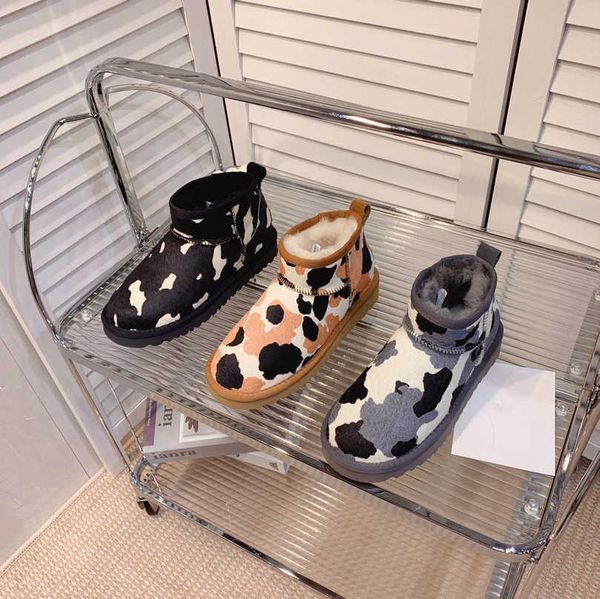 

winter women's snow boots super mini boot cow print suede leather short ankle booties men australia designer winter shoes anti-skid she, Black