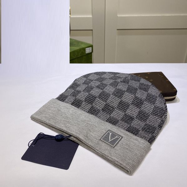 

fashion designer hats men's and women's beanie thermal knit hat ski brand bonnet plaid skull hat luxury warm cap, Blue;gray