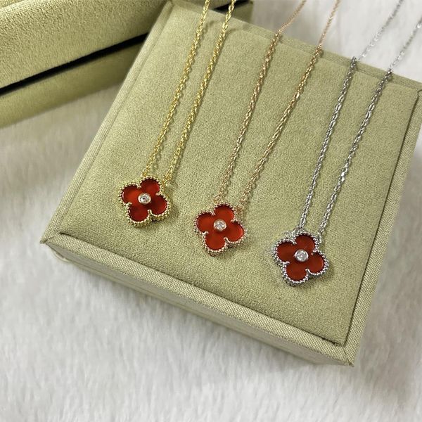 

luxury pendant necklaces for women elegant four leaf clover locket necklace highly quality choker chains designer jewelry 18k plated gold gi, Silver