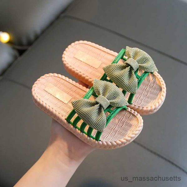

slipper girls slippers summer light breathable children indoor home slippers open toe slip-on sunflower summer kids shoes r230815, Black;grey