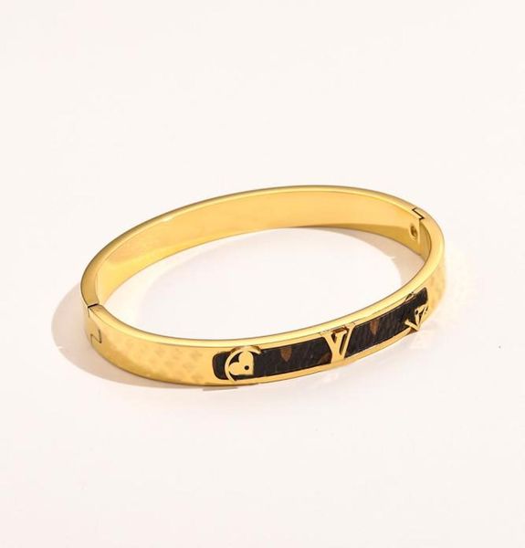 

designer branded bracelets women bangle luxury designer bracelet faux leather 18k gold plated stainless steel bracelet womens wedd3311271, Black