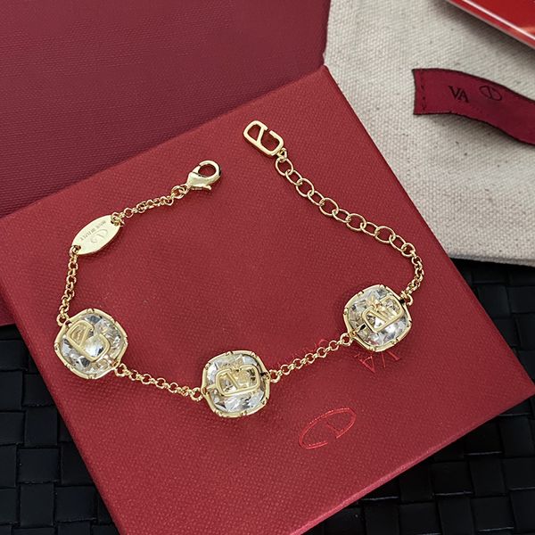 

Designer Bracelet Luxury Bracelets Jewelry Designer for Women Mens Bracelet Fashion Gold Bracelets Classic Trend Diamond Bracelets Premium Elegant High Quality