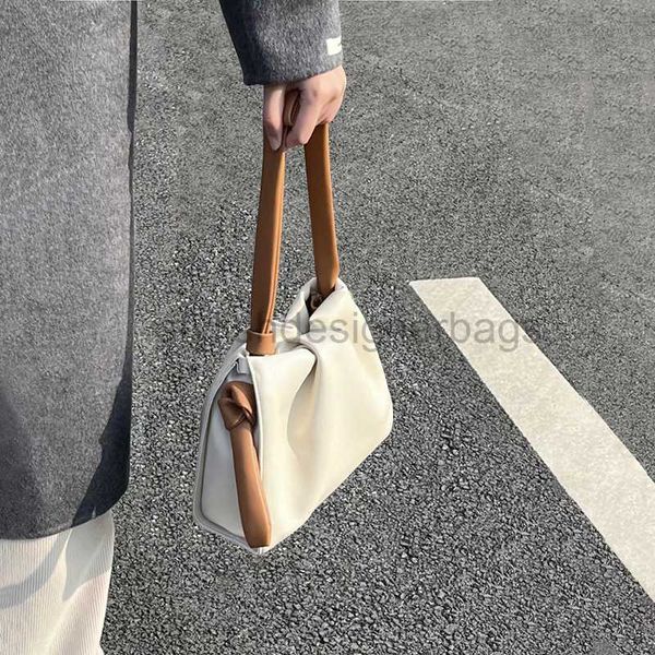 

2023 early spring pleated bag for new style small focus fashion contrast color one crossbody cloud water bucket bagsstylishdesignerbags