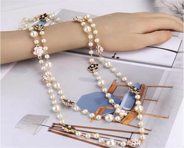 

luxury jewelry fashion luxury designer elegant beautiful flowers white pearls long chain sweater statement necklace3701455, Gray