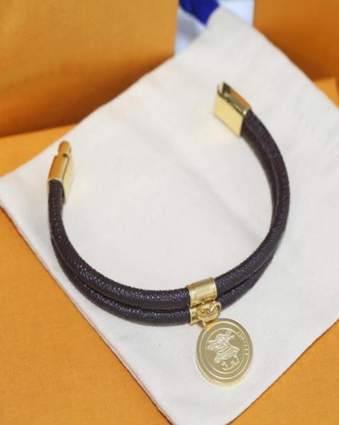 

europe america designer bracelet lady women 18k gold engraved v letter designs charm double deck round print flower leather cord b5712398, Black