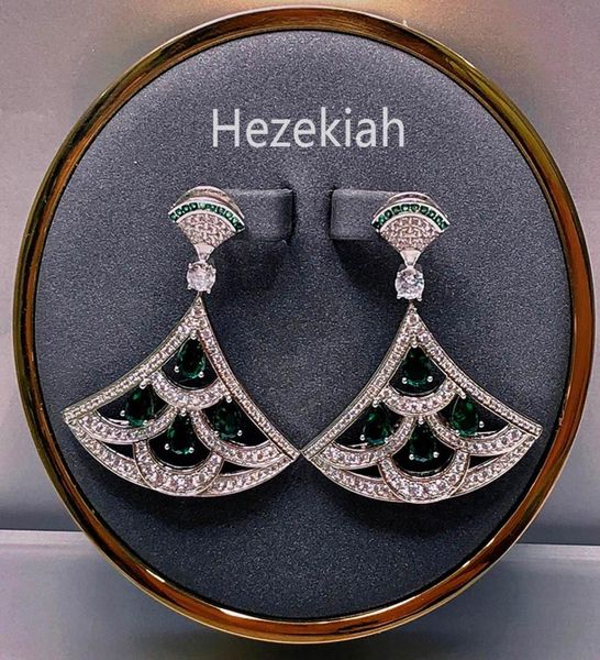 

hezekiah 925 tremella needle earrings big skirt eardrop temperament lady dance party highend quality luxury fashion tassels earri5149087, Golden