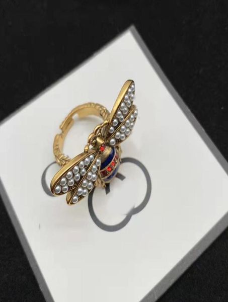 

luxury designer cluster rings ladies pearl fancy diamond bee ring brass vintage material with box7132613, Golden;silver