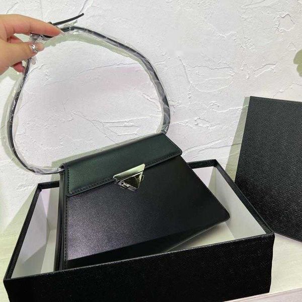 

chic pd shoulder bags woman triangle crossbody designer bag woman hobo bag women designers handbags wallet purses