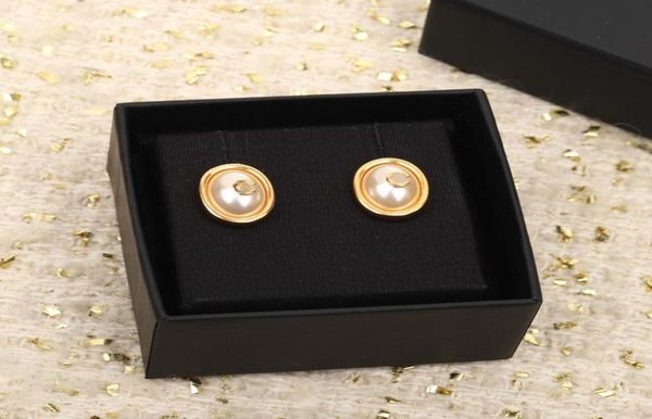 

2023 luxury quality charm stud earring with nature shell beads in 18k gold plated have box stamp oval shape ps7585a3495651, Golden