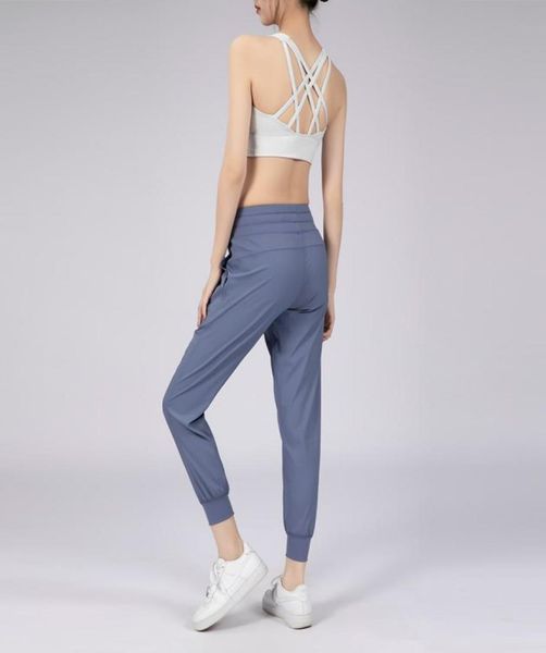 

lightweight joggers relaxed lady loose breathable yoga pants qickly dry women workout joggers pocket fitness pants women gym1804956