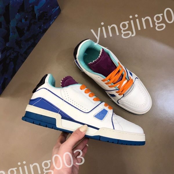 

2023 new designer womens casual outdoor running shoes reflective sneakers vintage leather womens and men trainers fashion derma casual shoes, Black