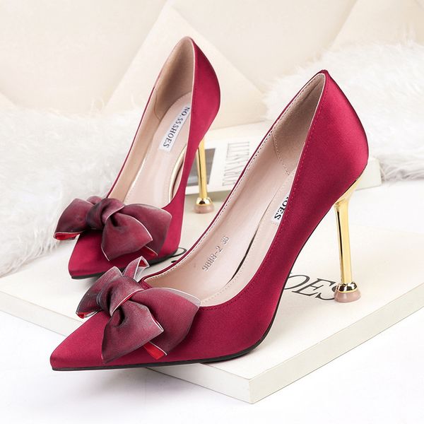 

pointed nightclub high heels thin heel bow knot shallow mouth women's single shoes silk and satin slim professional ol women's sho, Black