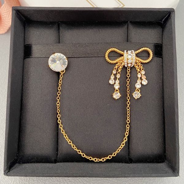

pins brooches trend crystal gold plated bow pin tassel luxury brooch women jewelry girl gift designer brand europe america 230815, Gray