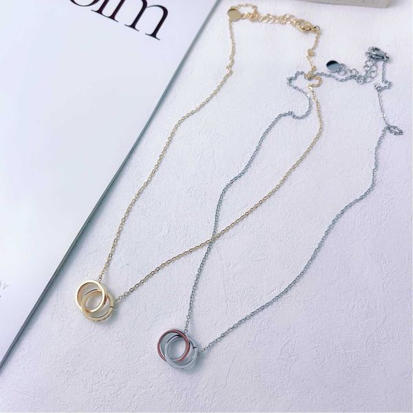 

original tiffay's double-ring letter titanium steel necklace is fashionable simple and exquisite recommended 18k color-preserving short, Silver