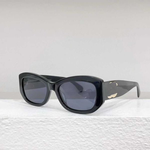 

23xia 7 new xiangjia network red same style personalized women's versatile fashion sunglasses 5493, White;black