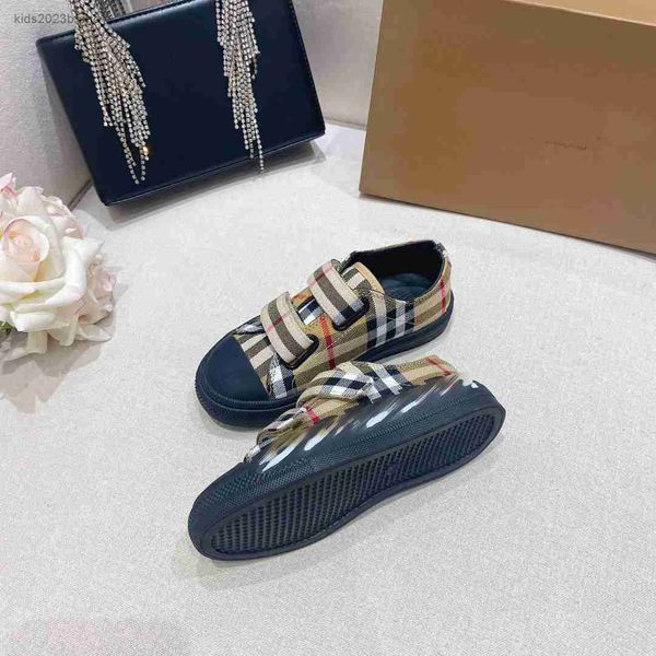 

designer kids casual shoe checkered printing child sneakers size 26-35 children's shoes box protection shipment july10, Black;red