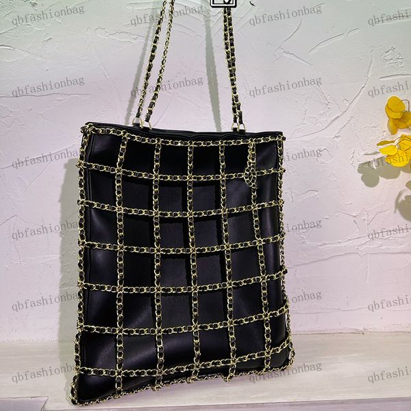 

19 designer womens shoulder bag braided chain bag soft lambskin hardware metal clasp matelasse chain luxury tote oversized shopping bags bla