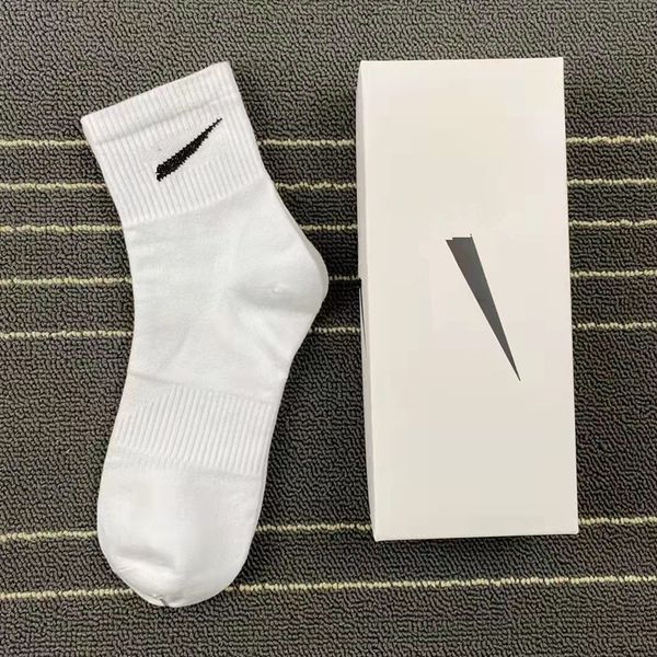 

mens socks women men casual socking breathable sports black and white wholesale cotton hook wholesale socks men's women stockings lette