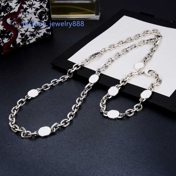 

designer necklace mens bracelet charms fashion silver necklaces letters chain pendant for women wedding luxurys jewelry set 22040703r