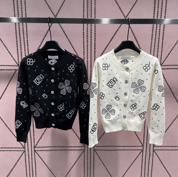 

2023 spring autumn designer 2 color o-neck single-breasted knitting cardigan sweater coat women long sleeve sequin loose sweater, White;black