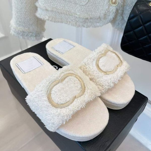 

Designer Lamb Wool Slippers Womens Embroid Letter Luxurys Thick Shoes Girls Winter Slipper Shoes 4 Colors with Box 35-40, Pink