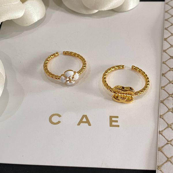 

designer c logo ring womens fluster ring fashion engagement love travel jewelry copper 2023 no fade luxury wedding ring with stamp jz132, Golden;silver