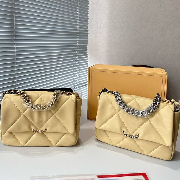 

19 designer women shoulder bag sheepskin flap flap quilted diamond hardware metal buckle luxury hand-held matelasse chain diagonal shoulder