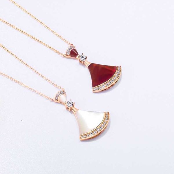 

Necklace Fashion Bvlga jewelry designer women's accessories fan-shaped skirt 925 Sterling Silver Necklace White Fritillaria ins Red Agate Pendant clavicle chain