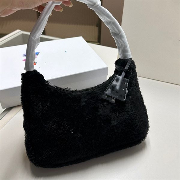 

2023 new fashion plush underarm bag new designer tote bag women's shopping bag shoulder bag women's wallet large capacity autumn a